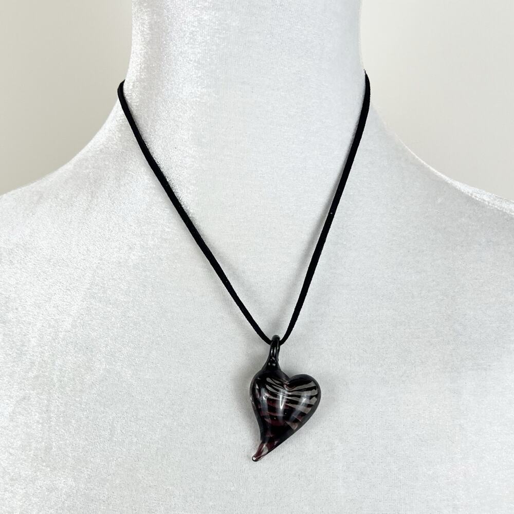 🔥 Handmade Velvet String Necklace With Glass Heart Pendant Hand Crafted Artisan